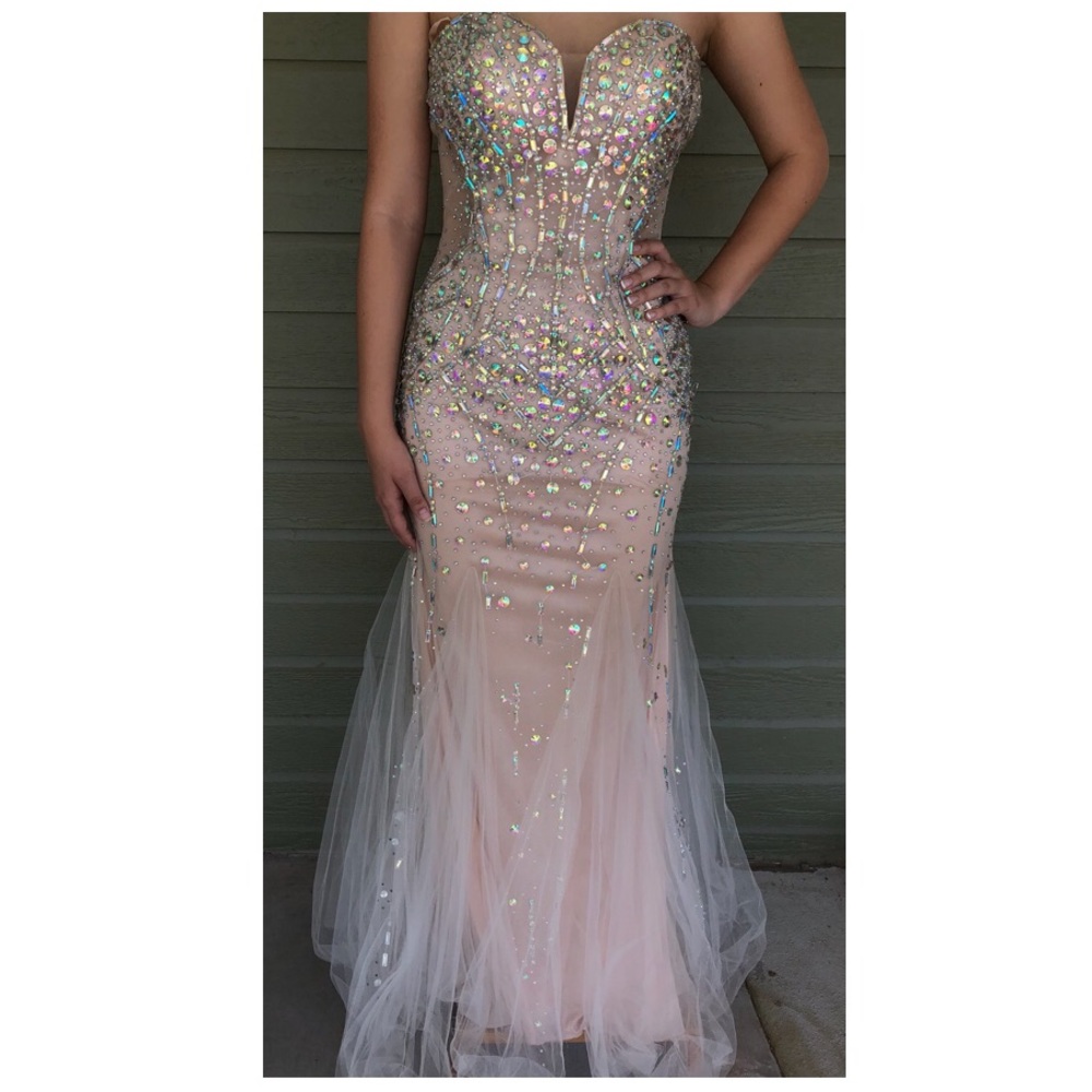 Prom Dress - Picture 2 of 5